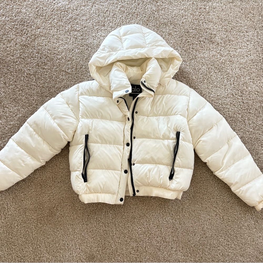 Alo Aspen Love Puffer Jacket